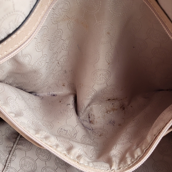 Michael Kors Medium Jet Set Top Handle Tote Bag - Picture 13 of 15